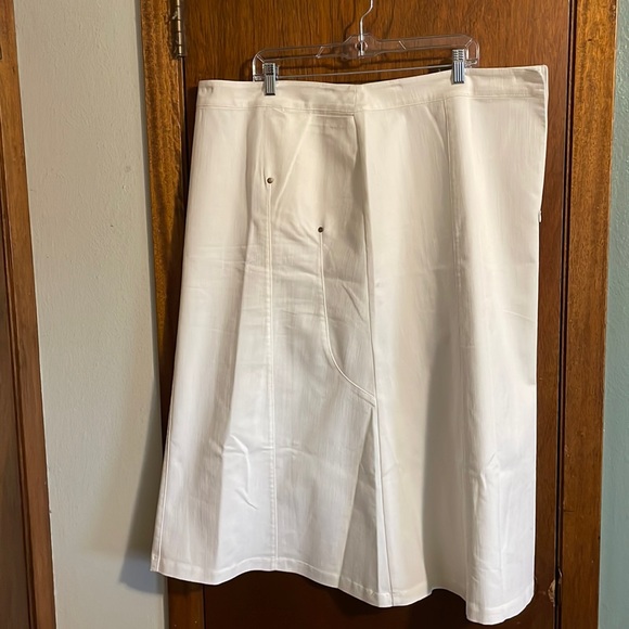 New Creations skirt - Picture 1 of 4
